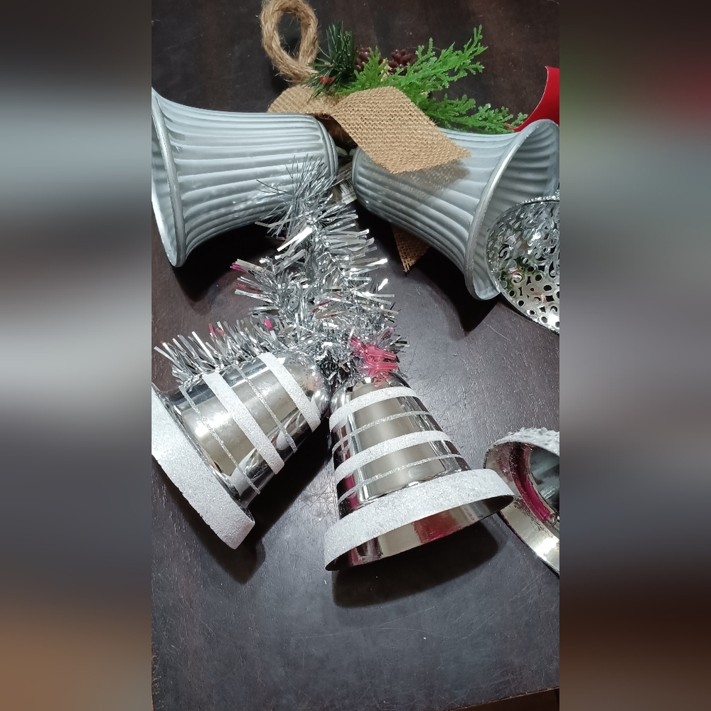 Silver Bells Holiday Time double bell